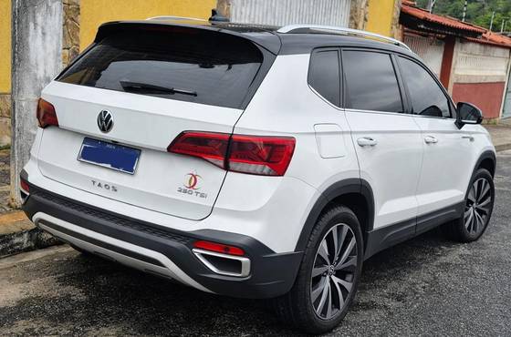 VOLKSWAGEN TAOS 1.4 250 TSI TOTAL FLEX HIGHLINE AUTOMÁTICO